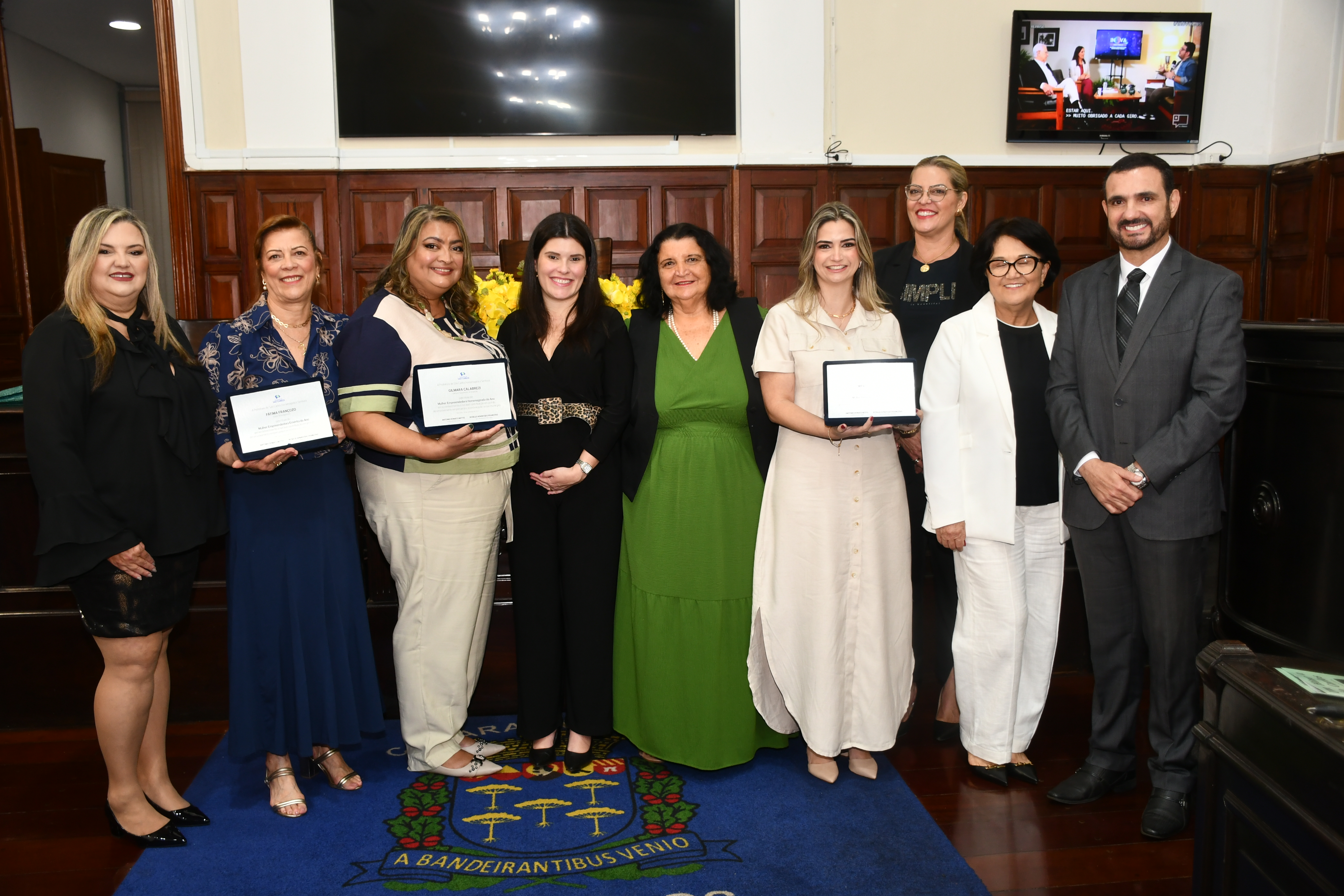 Ivone Zanquim participa de homenagens às Mulheres Empreendedoras do Ano