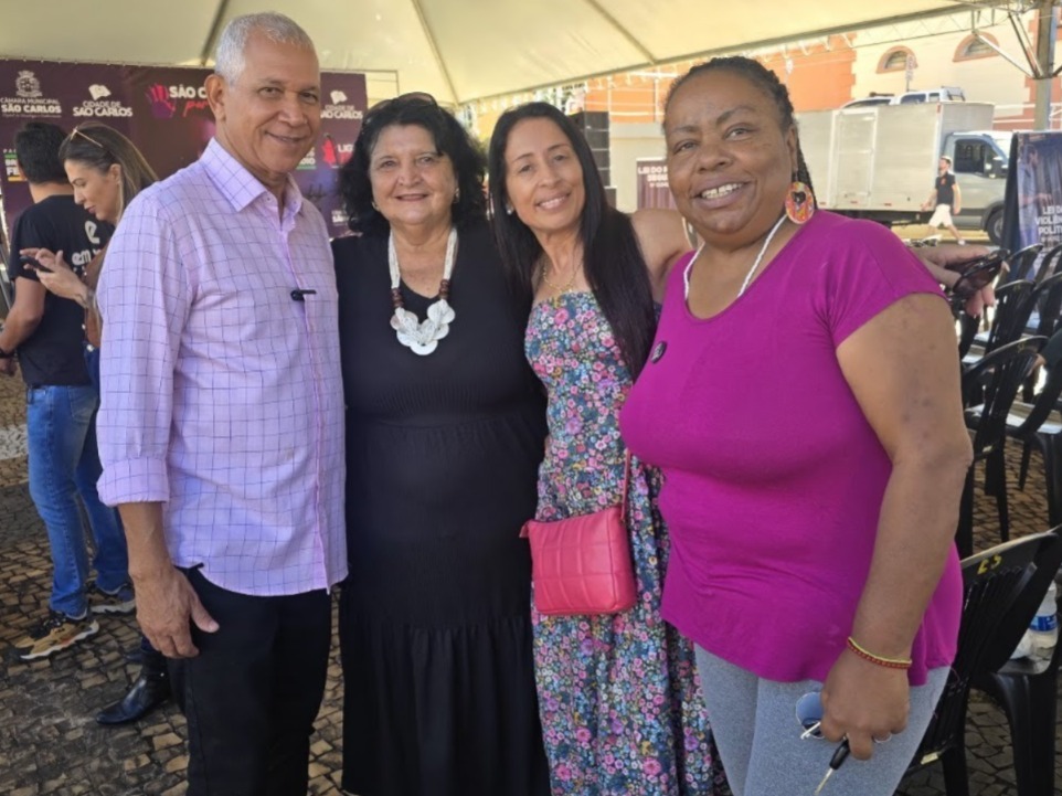 Presidente da ACISC participa de ato contra violência doméstica em São Carlos
