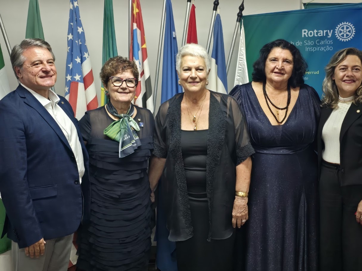 Ivone Zanquim recebe homenagem do Rotary Club de São Carlos em reconhecimento à liderança feminina